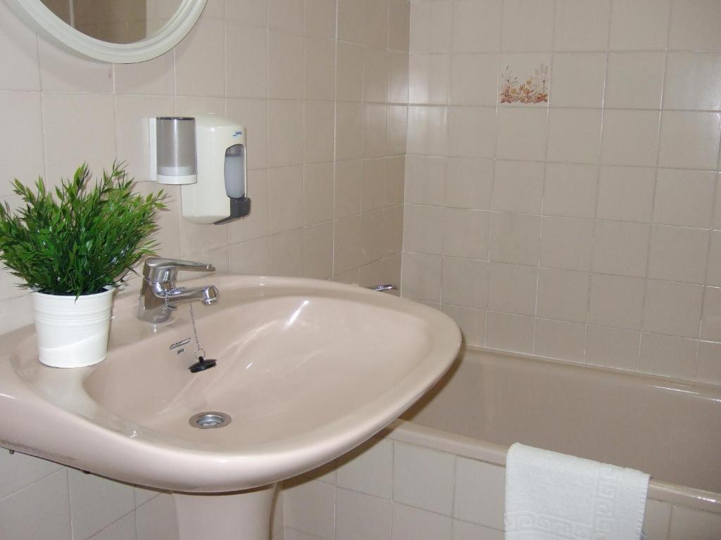 Hostal Juan De Austria II Aguadulce  Bilik gambar